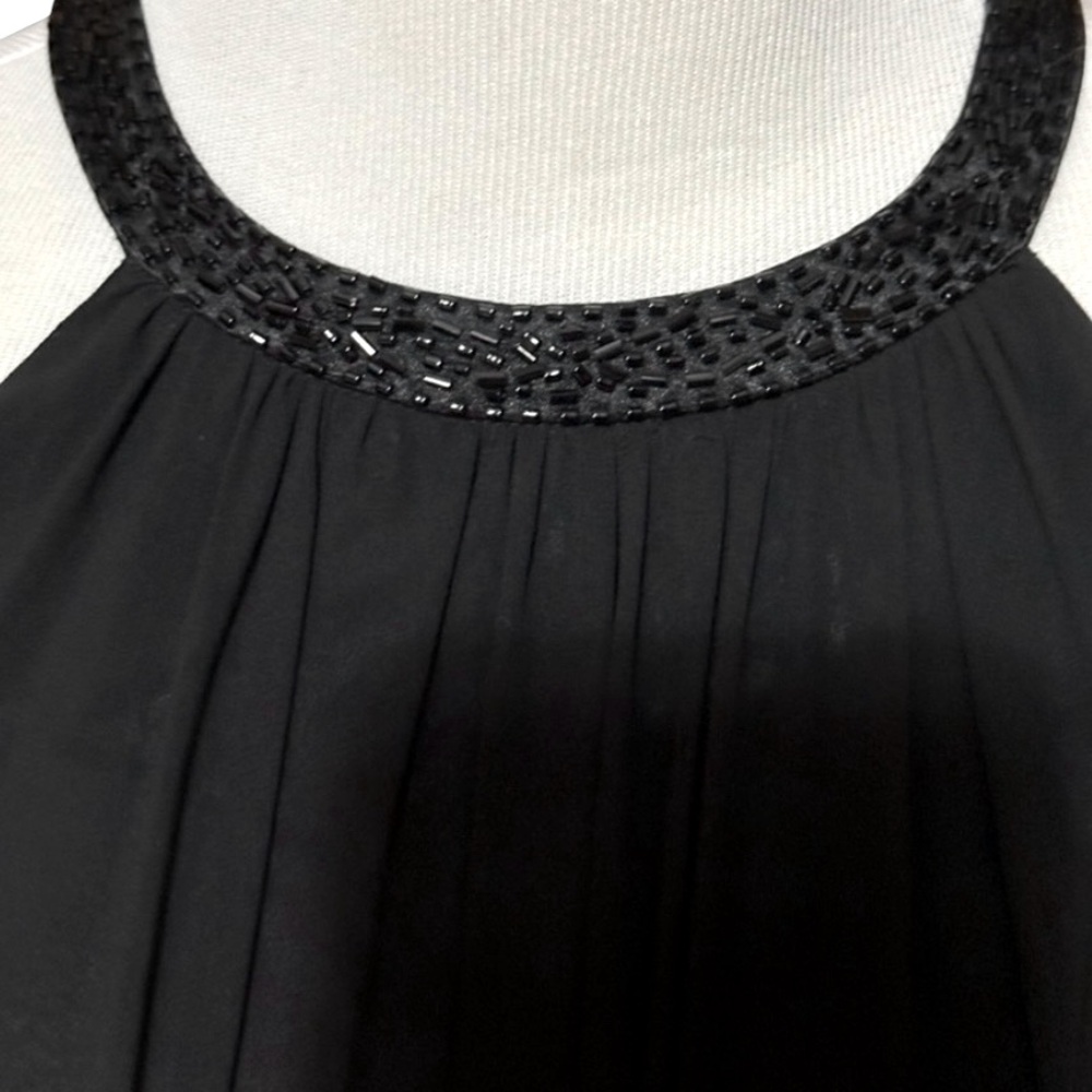 Jones Wear Black Elegant Halter Neck A Line Gown with Intricate Beading Size 8 - Picture 4 of 7